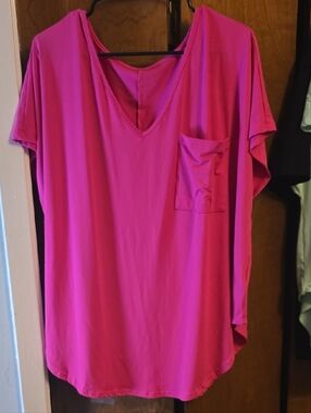 SHEIN V-Neck Short Sleeve Pocket Tee - Hot Pink